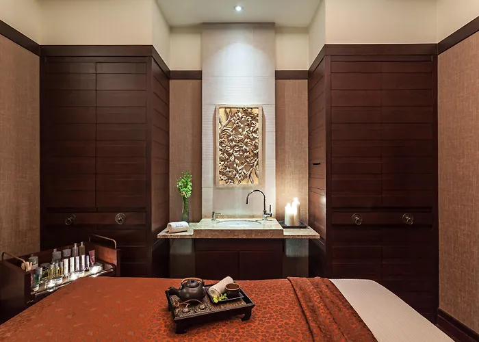The Peninsula Hotel 5*