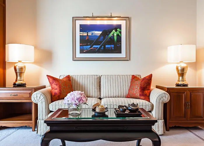 The Peninsula Hotel 5*